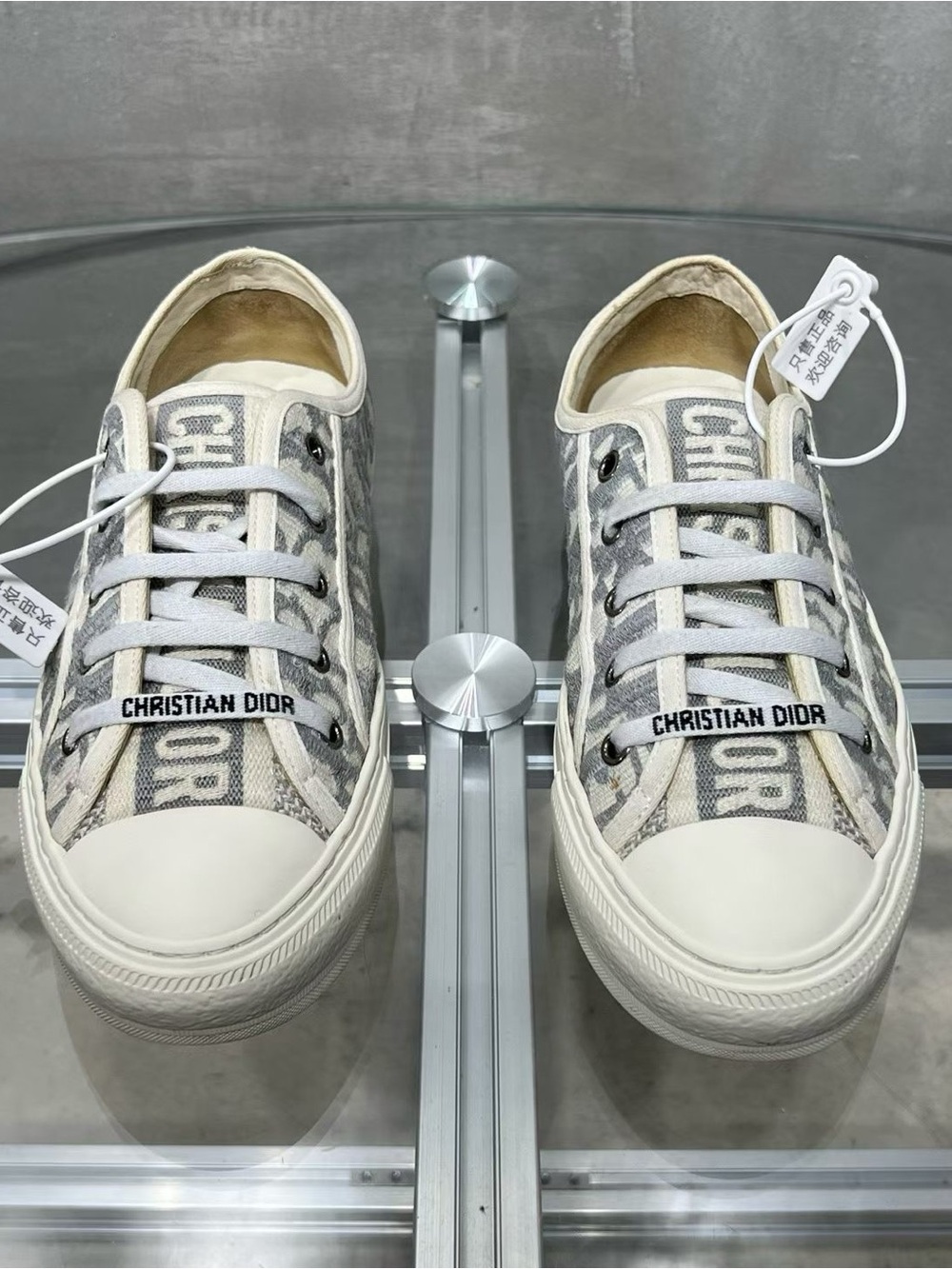Dior White & Gray Oblique Low-Top Sneakers